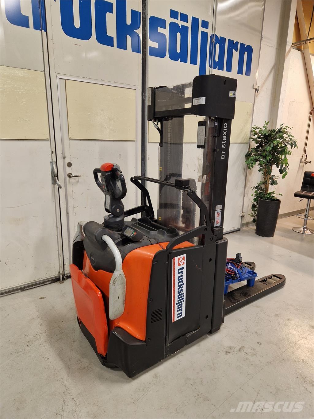 Toyota SPE160L Ηλεκτρικά παλετοφόρα με ιστό