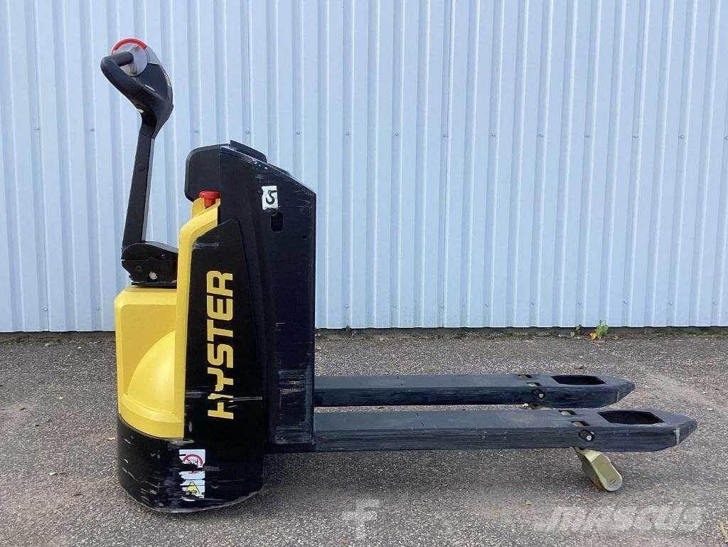 Hyster P2.0 Παλετοφόρα πεζού χειριστή με ιστό