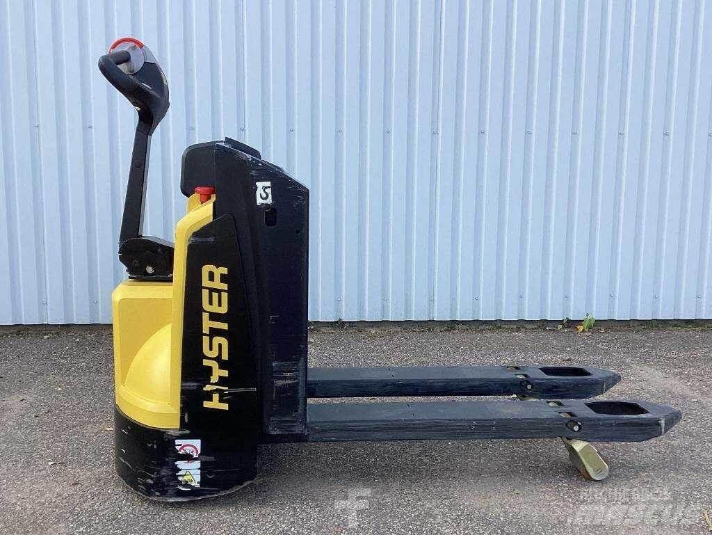 Hyster P2.0 Παλετοφόρα πεζού χειριστή με ιστό