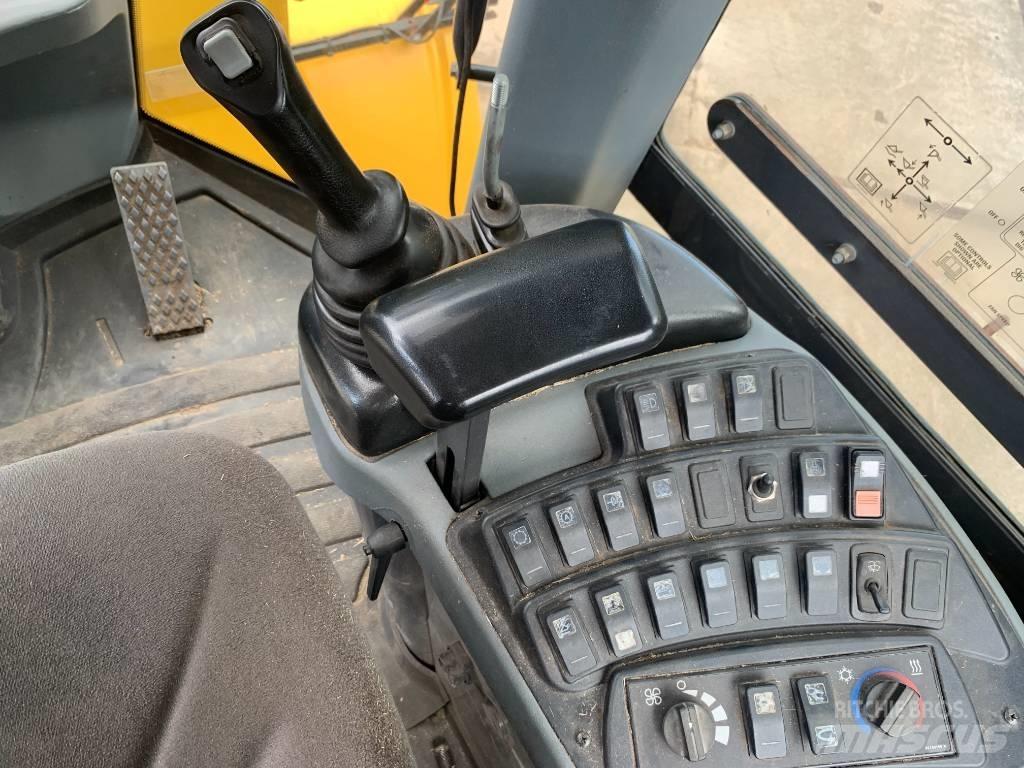 New Holland W 130 C Φορτωτές με λάστιχα (Τροχοφόροι)