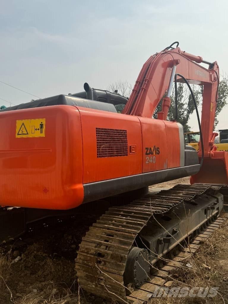 Hitachi ZX 240 Εκσκαφείς με ερπύστριες
