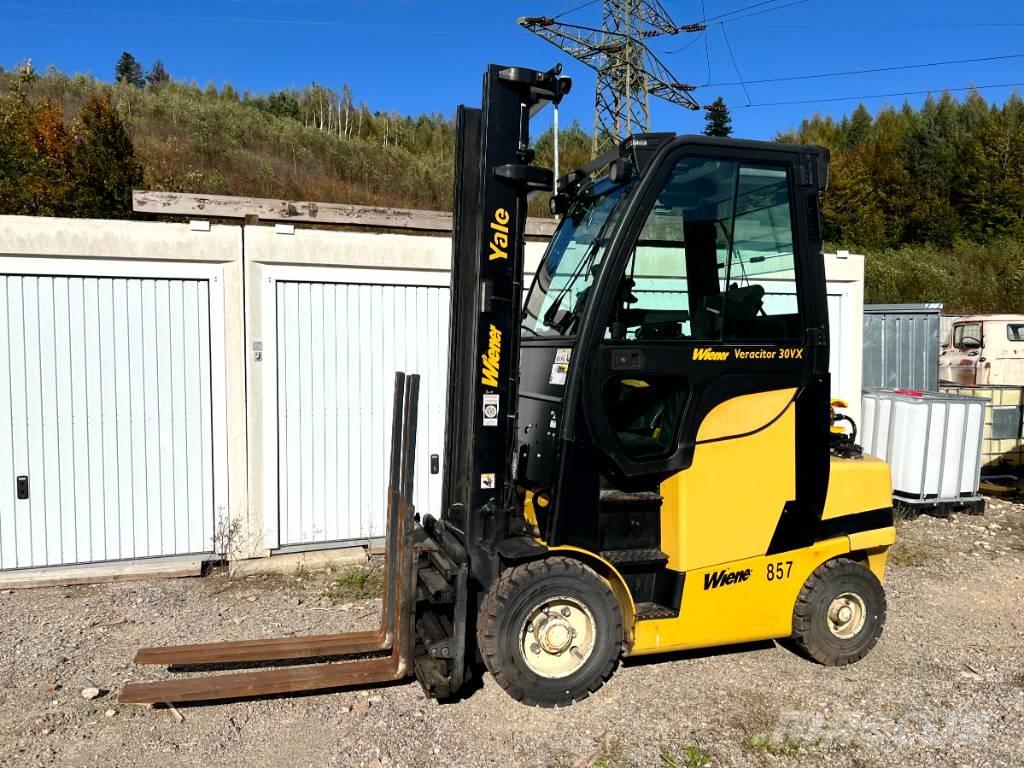 Yale GLP 030 VX Περονοφόρα ανυψωτικά κλαρκ με φυσικό αέριο LPG