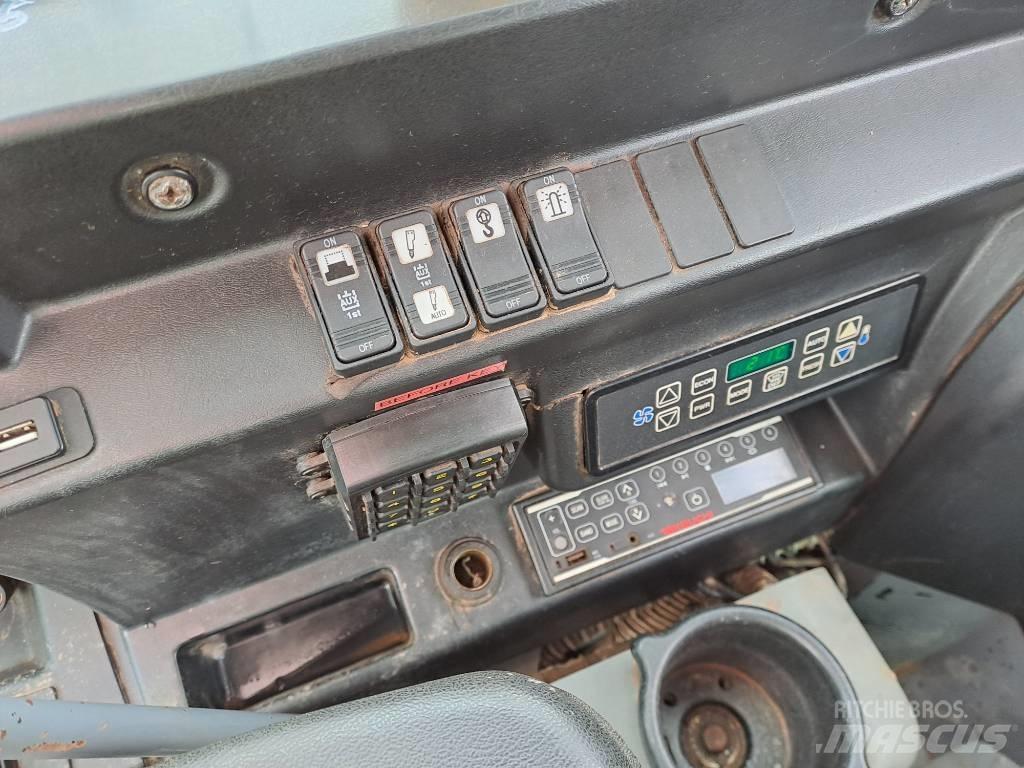 Takeuchi TB2150 Εκσκαφείς με ερπύστριες