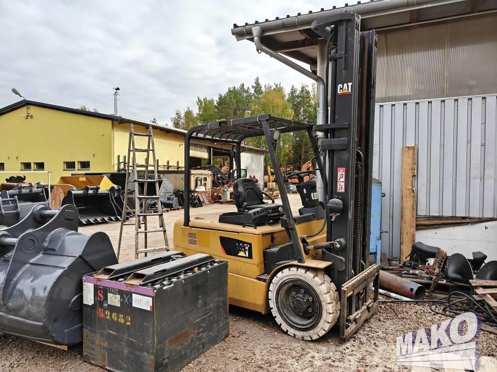 CAT EP 35 K PAC Ηλεκτρικά περονοφόρα ανυψωτικά κλαρκ