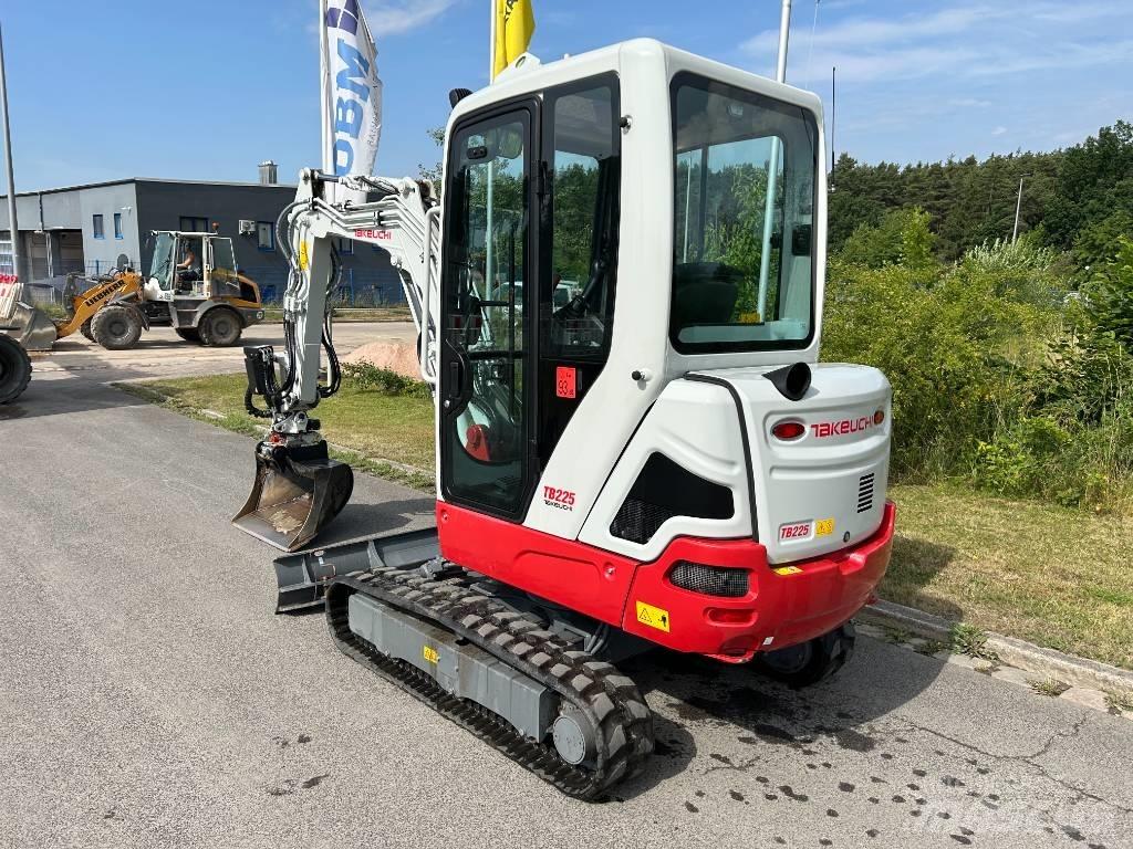Takeuchi TB 225A V5 Εκσκαφάκι (διαβολάκι) < 7t