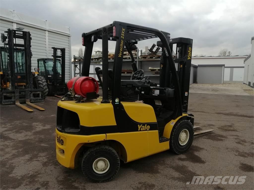 Yale GLP25VX-V Περονοφόρα ανυψωτικά κλαρκ με φυσικό αέριο LPG