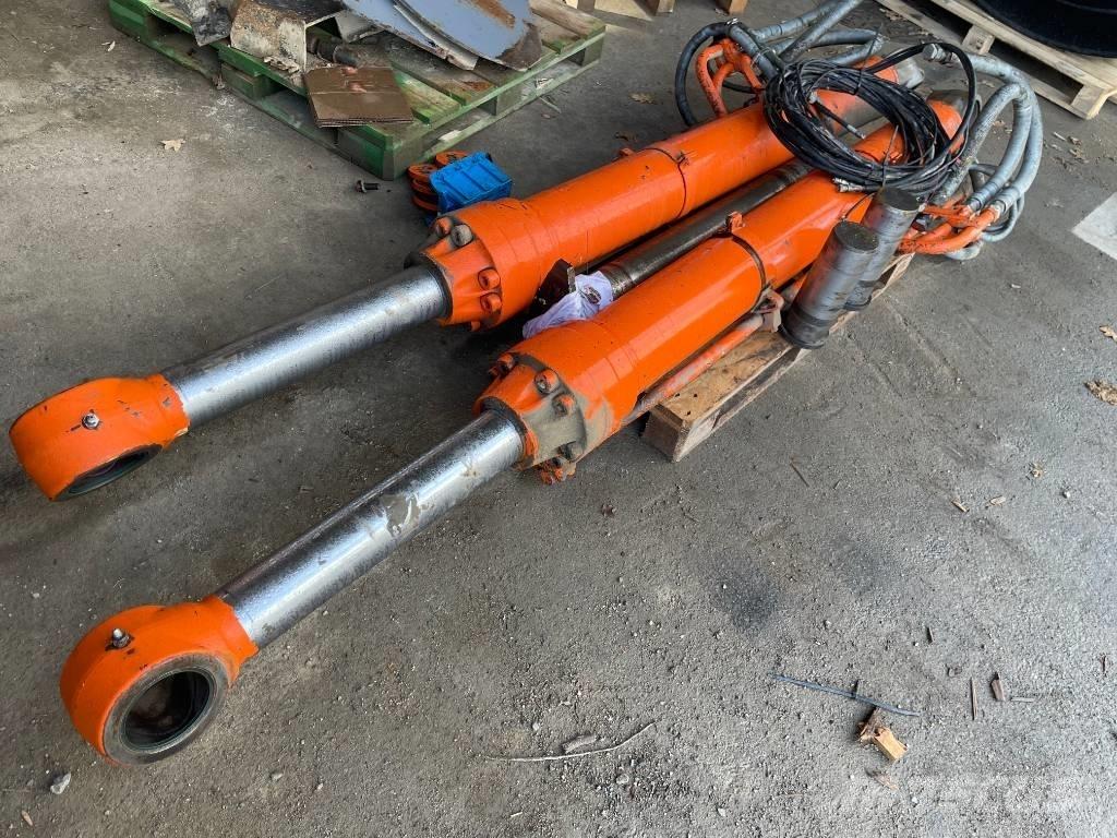 Hitachi ZX490LCH-6 Εκσκαφείς με ερπύστριες