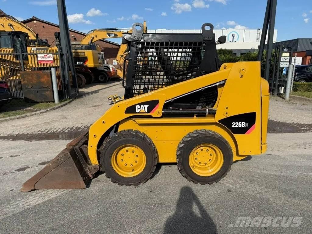 CAT 216B3 Φορτωτάκια