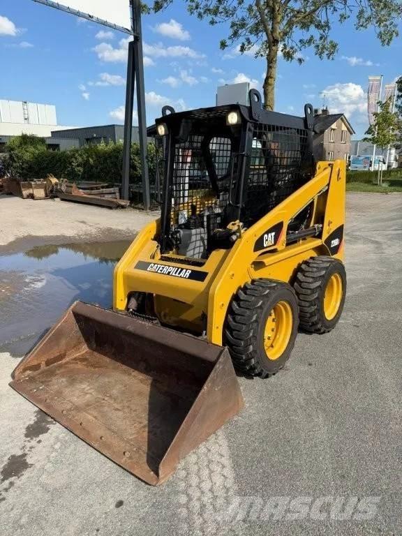 CAT 216B3 Φορτωτάκια