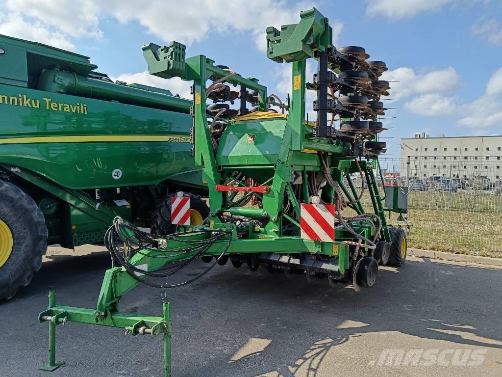 John Deere 750 A Σπορείς
