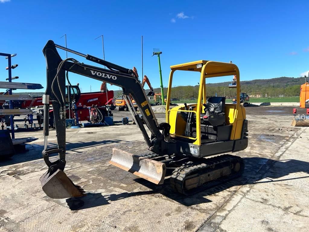 Volvo EC 25 Εκσκαφάκι (διαβολάκι) < 7t