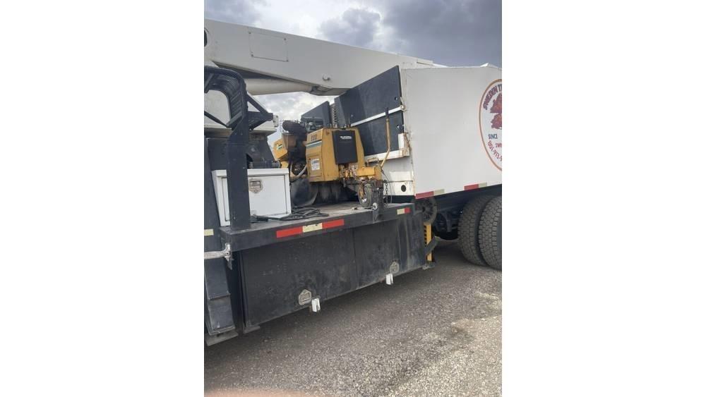 Ford F 7000 Εναέριες πλατφόρμες τοποθετημένες σε φορτηγό