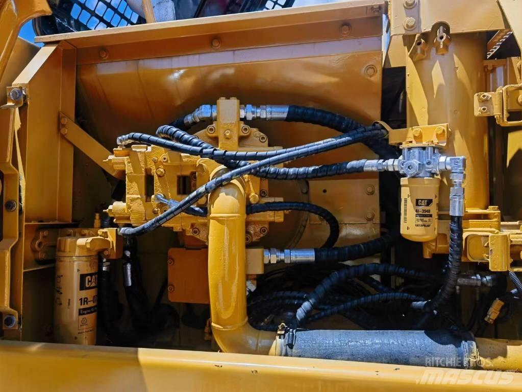 CAT 325 B L Εκσκαφείς με ερπύστριες