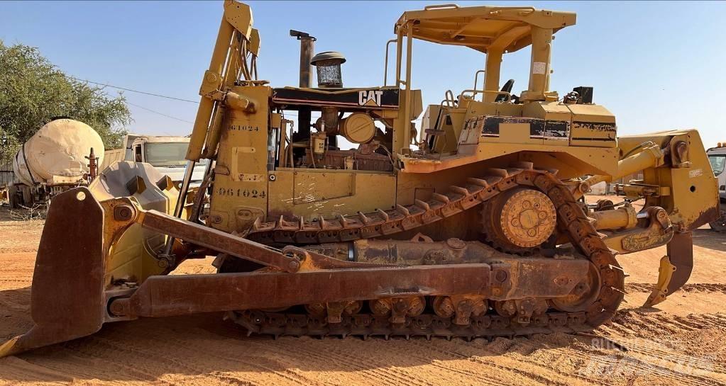 CAT D8R Μπουλντόζες με ερπύστριες