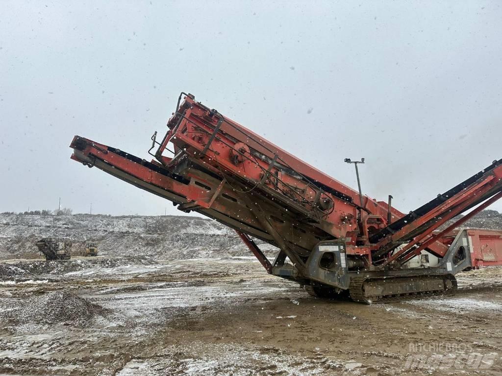 Sandvik QA 450 Κινητές μηχανές κοσκινίσματος