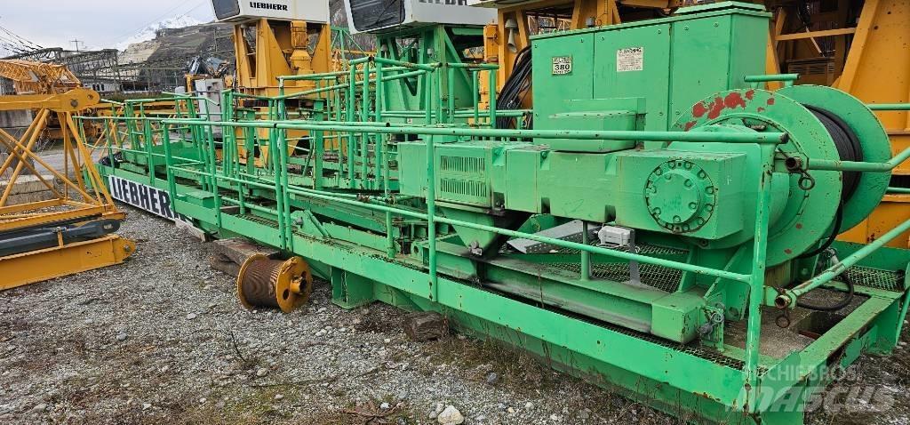 Liebherr 200 EC-H 10 Πυργογερανοί