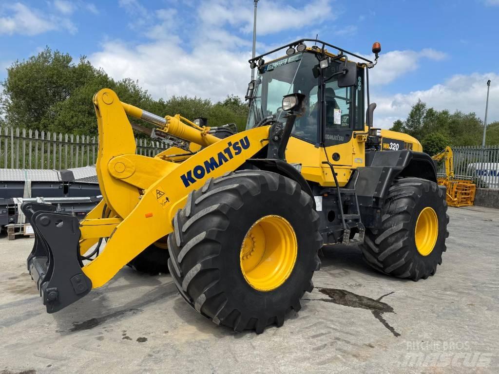 Komatsu WA320-7 Φορτωτές με λάστιχα (Τροχοφόροι)