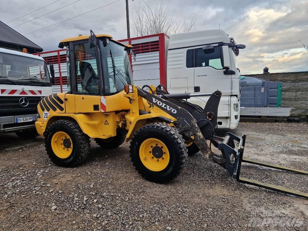 Volvo L 30 Φορτωτές με λάστιχα (Τροχοφόροι)