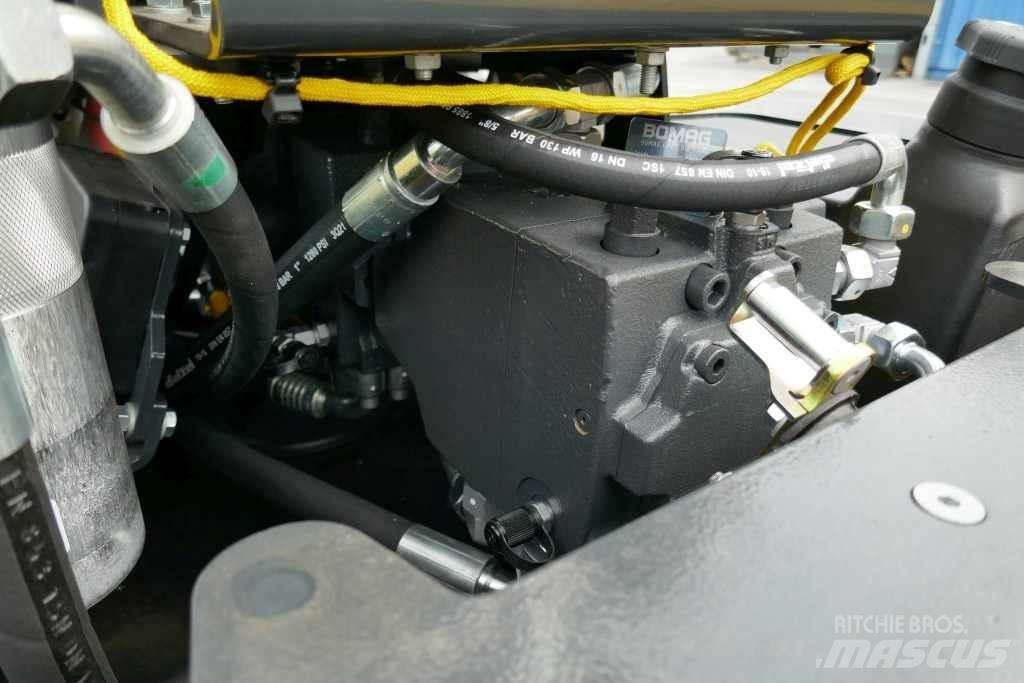 Bomag BW 213 DH-5 Κύλινδροι συμπίεσης εδάφους