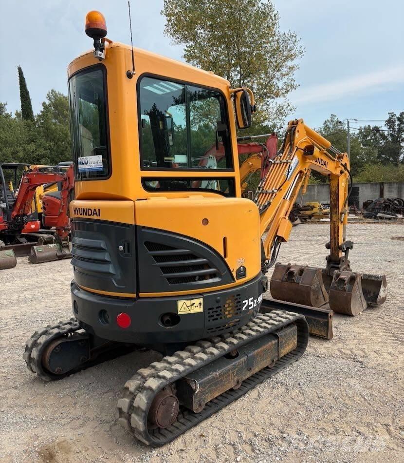 Hyundai R25Z-9 AK Εκσκαφάκι (διαβολάκι) < 7t