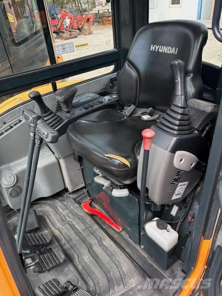 Hyundai R25Z-9 AK Εκσκαφάκι (διαβολάκι) < 7t