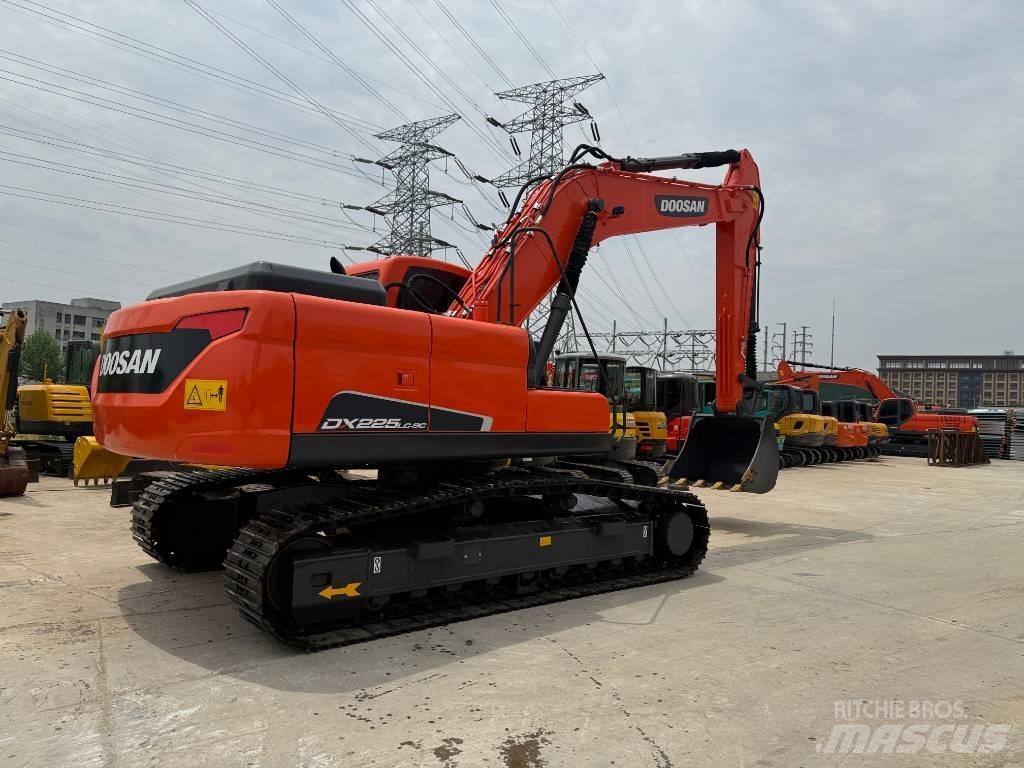 Doosan DX 225 LC-9C Εκσκαφείς με ερπύστριες