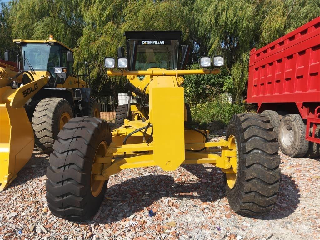 CAT 140 K Γκρέιντερς