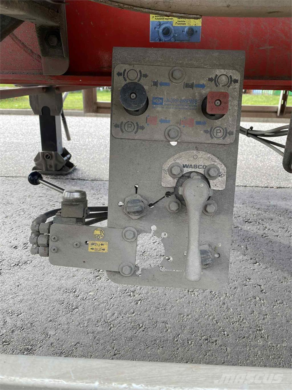 Kel-Berg 83m3 Ανατρεπόμενες ημιρυμούλκες