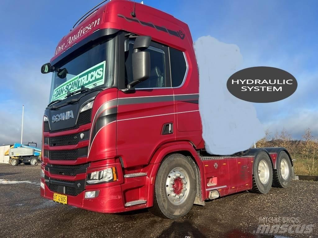 Scania R650 6x4 Τράκτορες