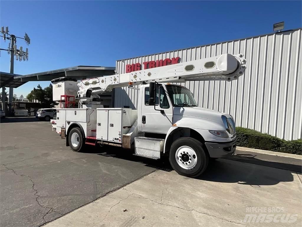 Altec AM55 Εναέριες πλατφόρμες τοποθετημένες σε φορτηγό