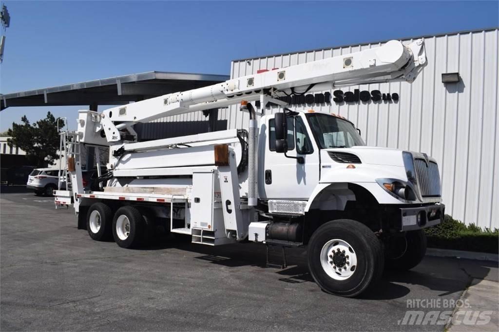 Altec AM900-E100 Εναέριες πλατφόρμες τοποθετημένες σε φορτηγό