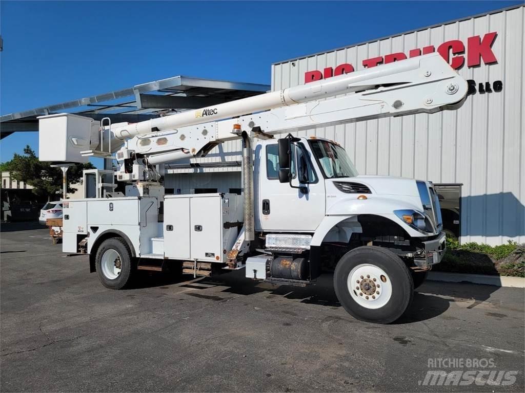 Altec AN55E Εναέριες πλατφόρμες τοποθετημένες σε φορτηγό