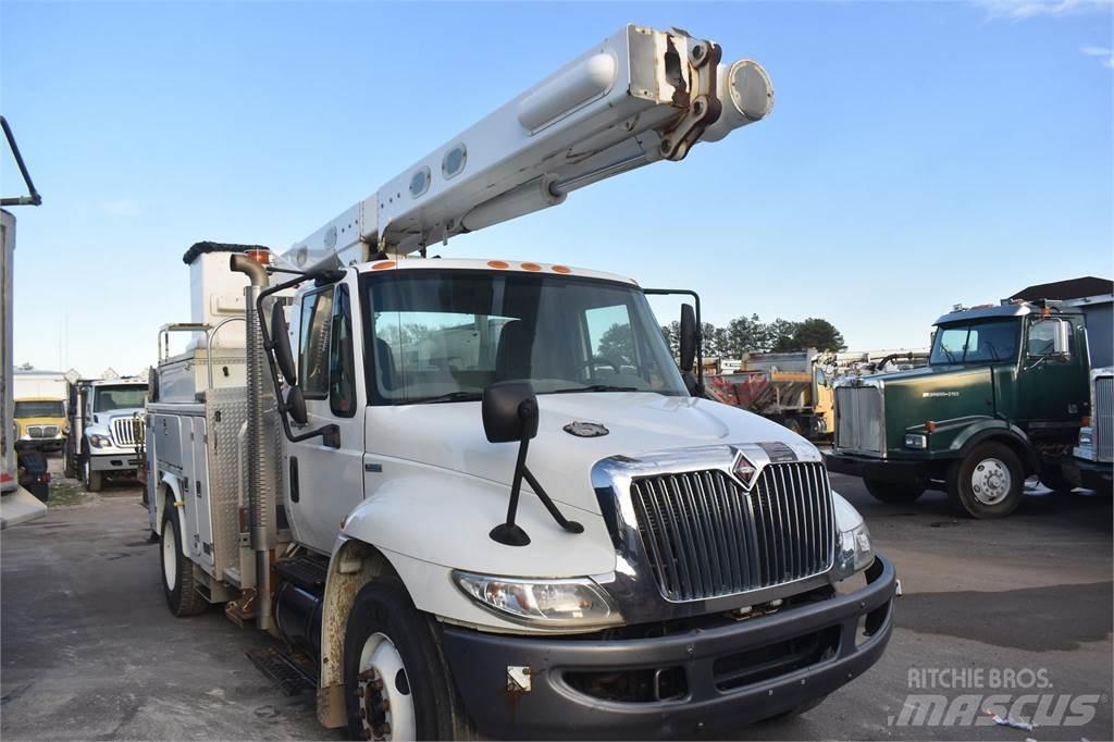 Altec L45M Εναέριες πλατφόρμες τοποθετημένες σε φορτηγό