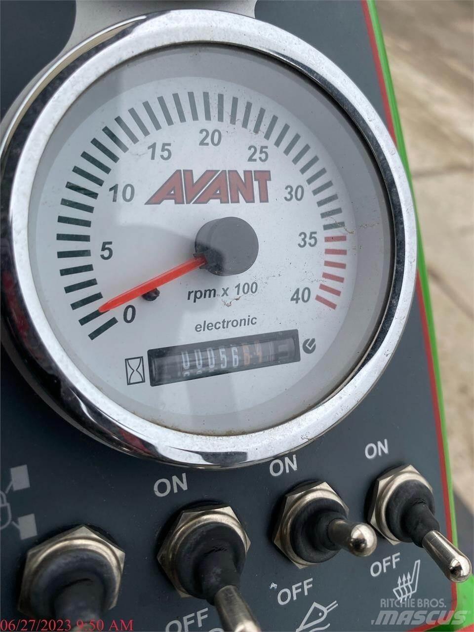 Avant 528 Φορτωτές με λάστιχα (Τροχοφόροι)