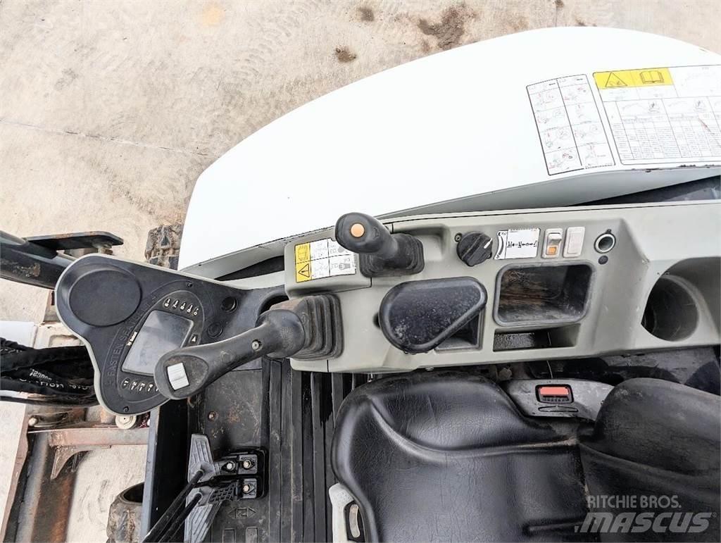 Bobcat E32I Εκσκαφάκι (διαβολάκι) < 7t