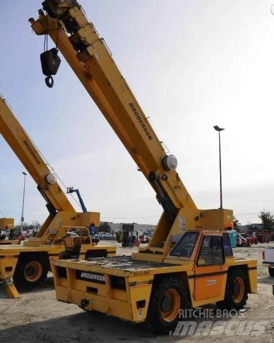 Broderson IC200 Γερανοί ανώμαλου εδάφους
