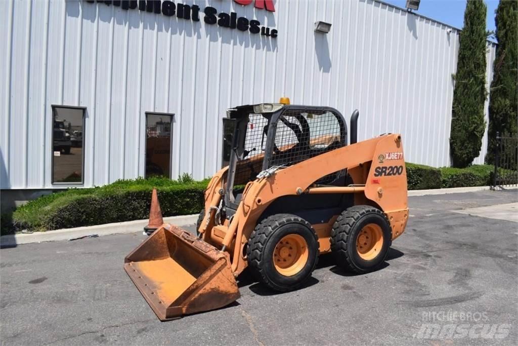 CASE SR200 Φορτωτάκια
