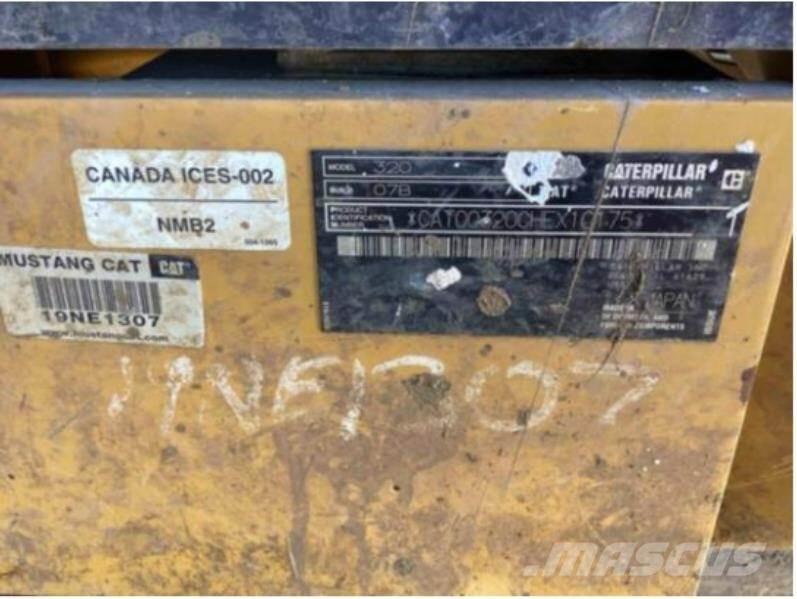 CAT 320 Εκσκαφείς με ερπύστριες