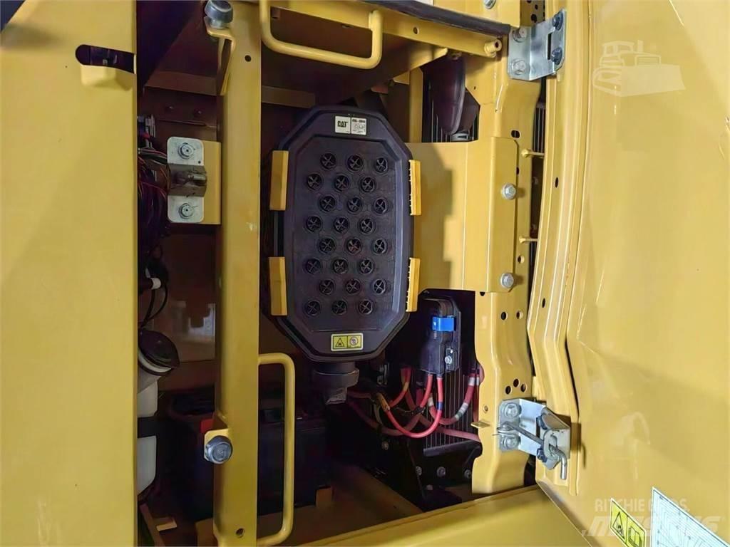 CAT 330 Εκσκαφείς με ερπύστριες