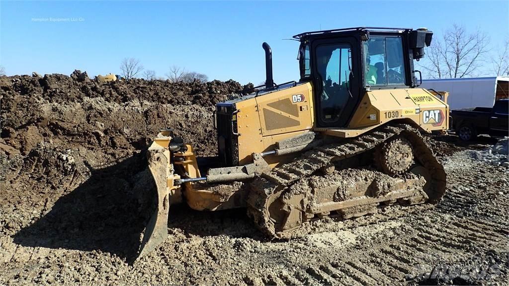 CAT D5 Μπουλντόζες με ερπύστριες