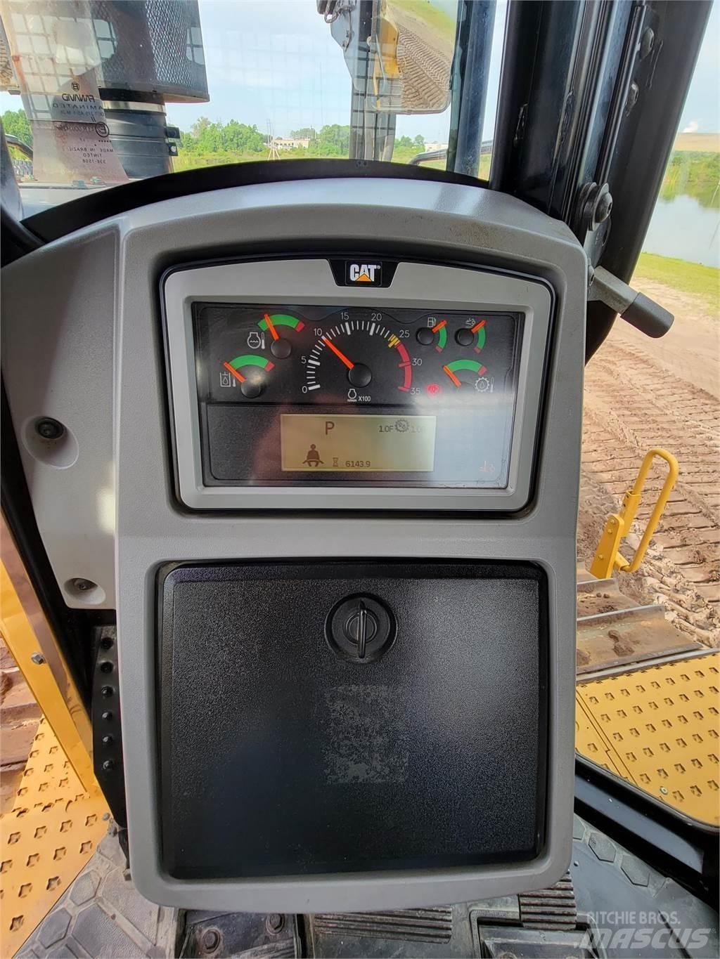 CAT D8T Μπουλντόζες με ερπύστριες