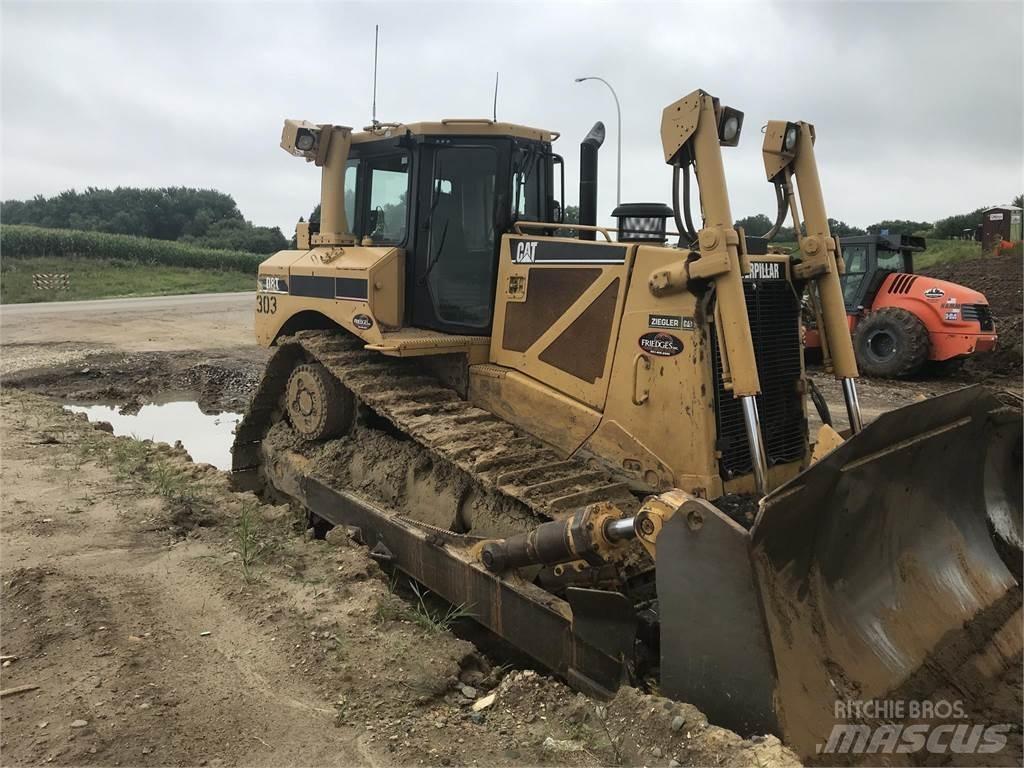 CAT D8T Μπουλντόζες με ερπύστριες