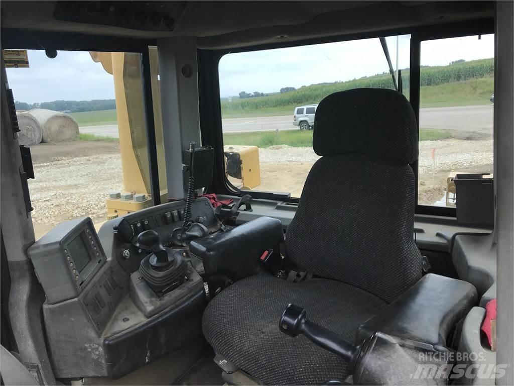 CAT D8T Μπουλντόζες με ερπύστριες