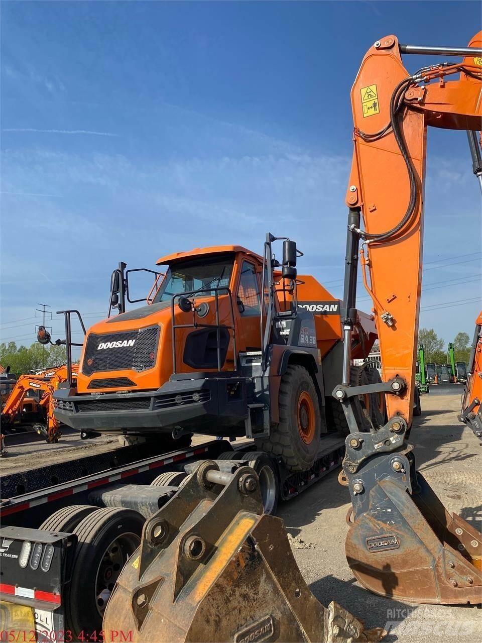 Develon DA30-5 Σπαστό Dump Truck ADT