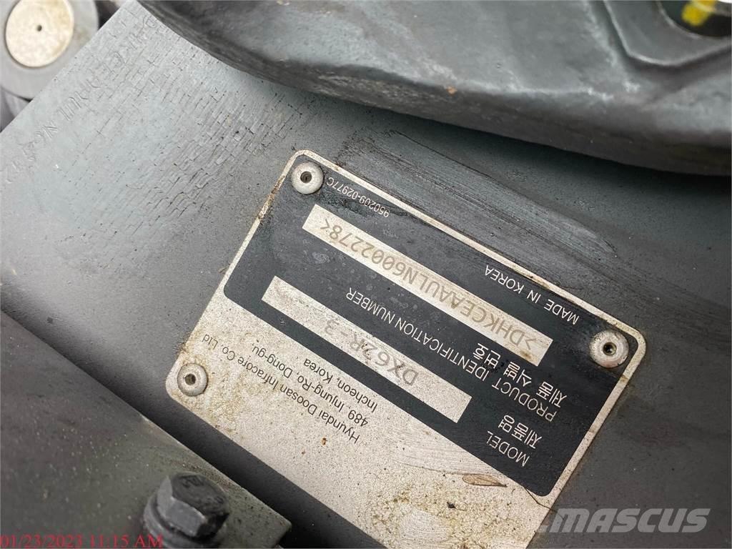 Develon DX62R-3 Εκσκαφείς με ερπύστριες