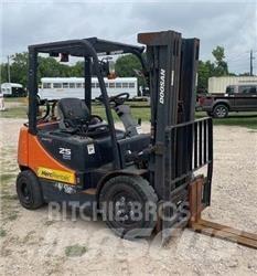 Doosan G25P-5 Περονοφόρα ανυψωτικά κλαρκ - άλλα