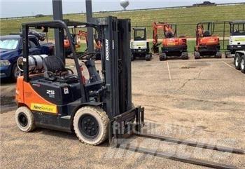 Doosan G25P-5 Περονοφόρα ανυψωτικά κλαρκ - άλλα