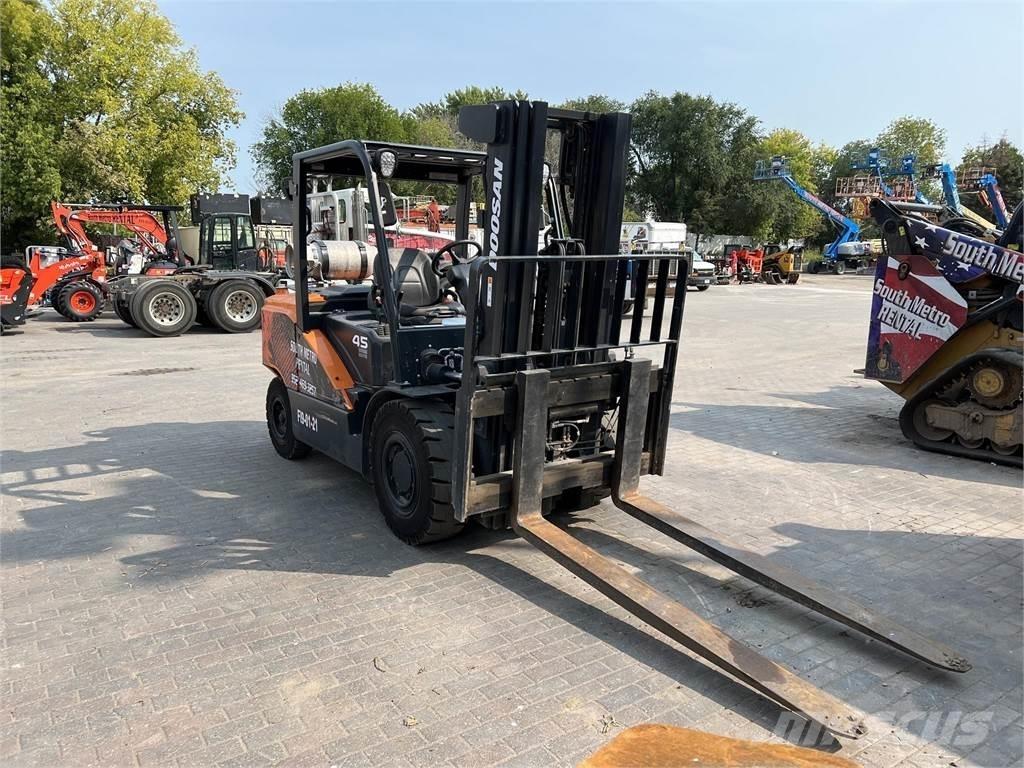 Doosan G45S-7 Περονοφόρα ανυψωτικά κλαρκ - άλλα