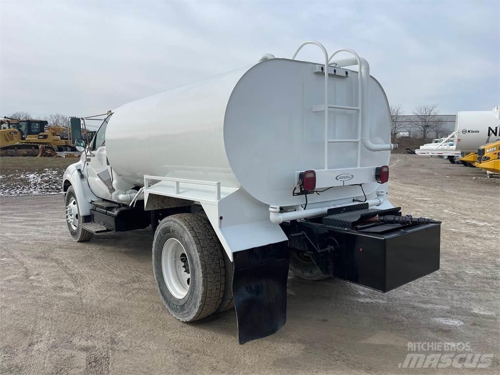 Ford F650 Βυτία νερού