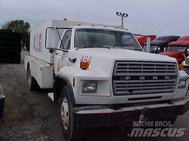 Ford F700 Βυτιοφόρα φορτηγά